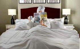 Hotel Fantazia Oradea - Self Check In & Out