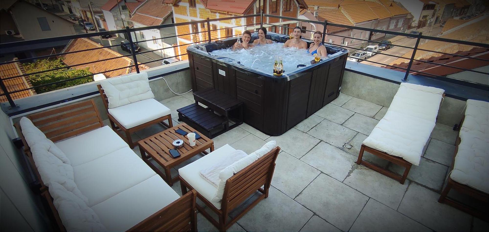 Hotel Fantazia Oradea - Self Check In & Out Exterior foto